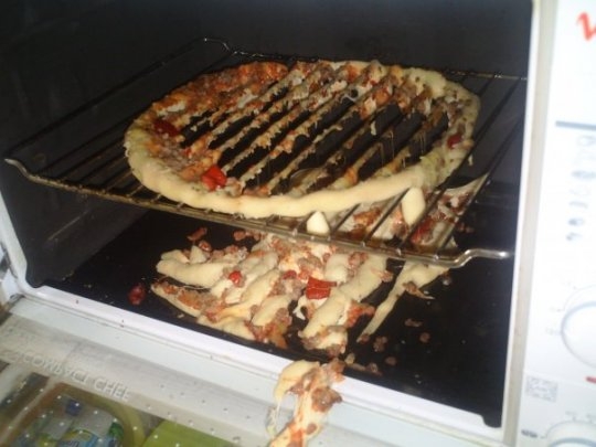image: pizza-making-fail